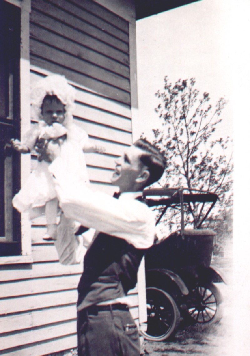 1926-MaryHelen-Father-Clyde-Blevens.jpg